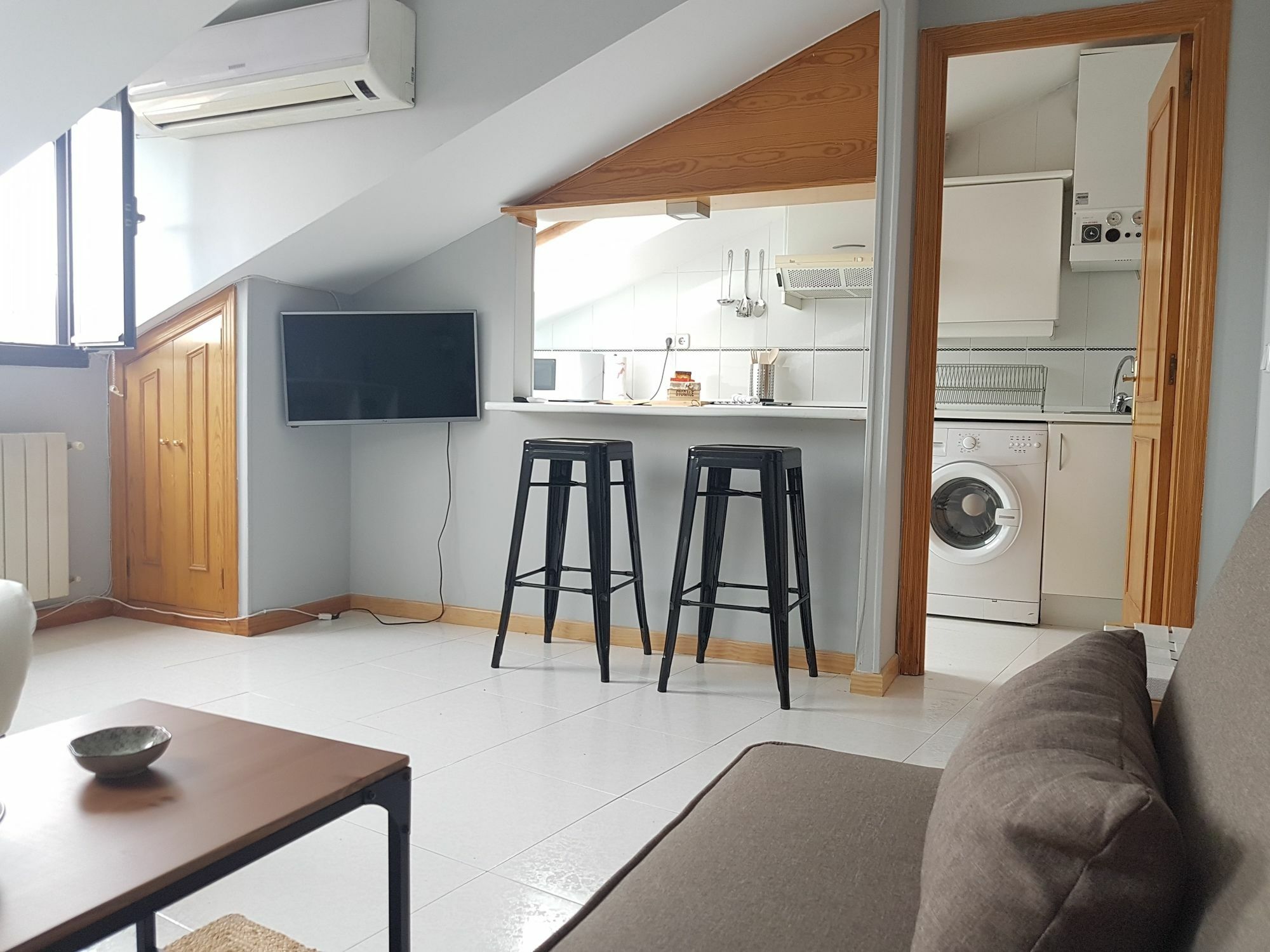 Barcelo 2 - Tribunal Apartment *